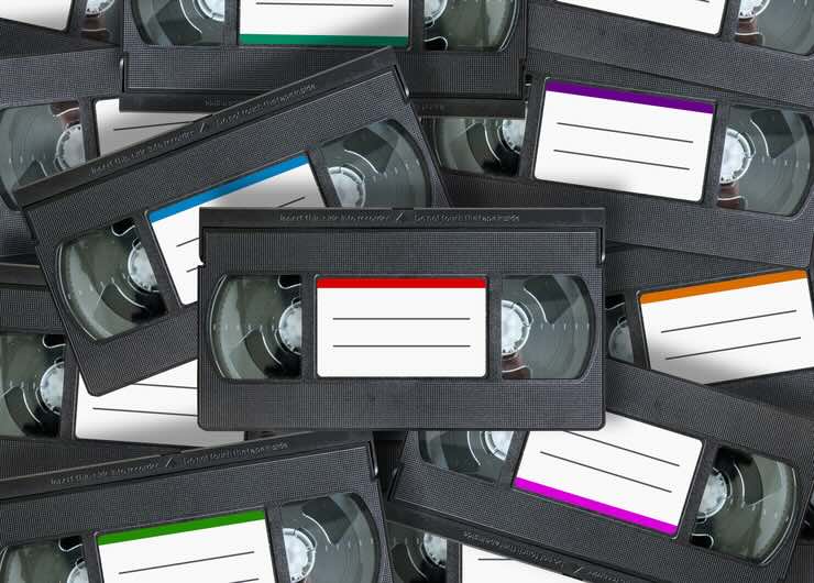 Tante videocassette una sull'altra